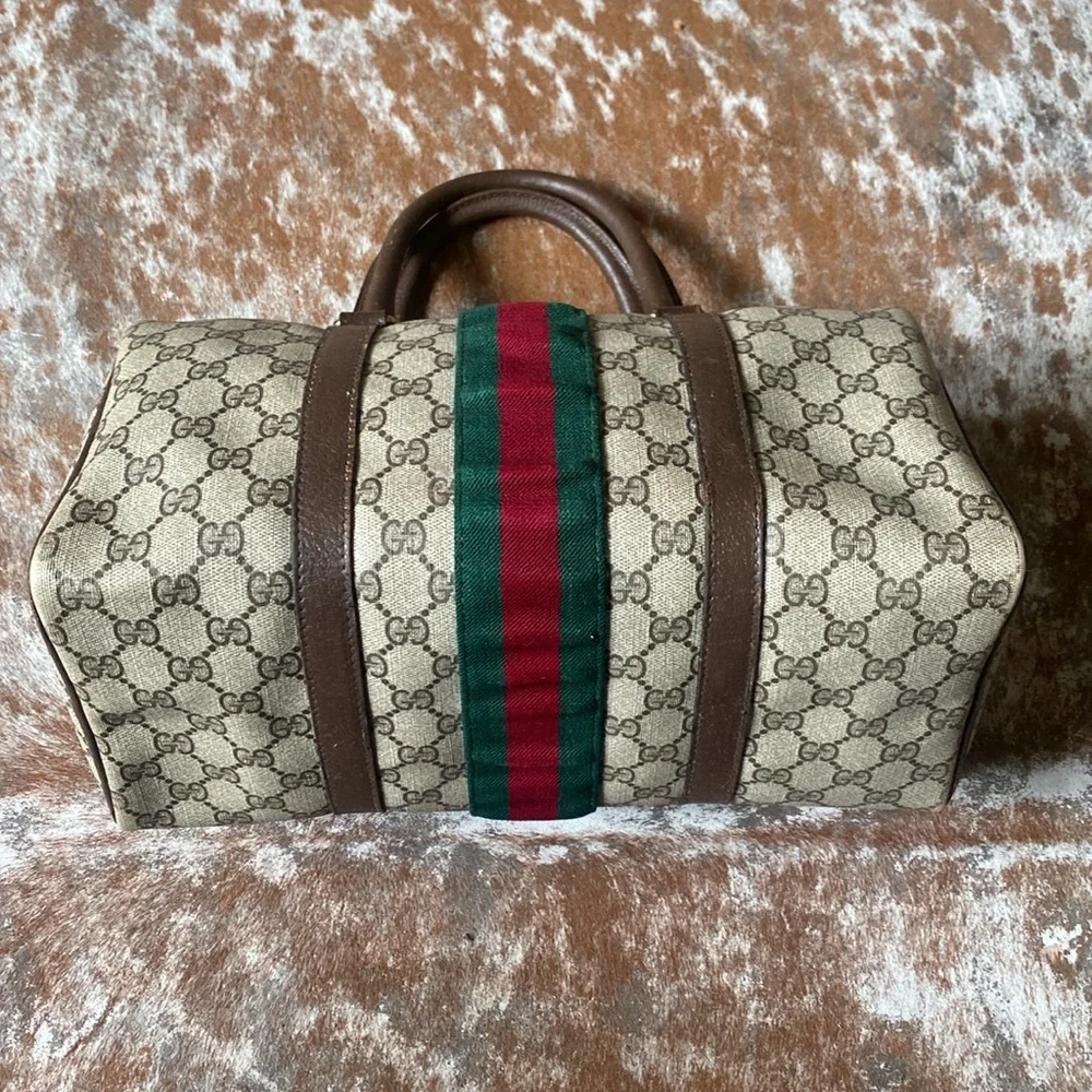 Authentic Gucci Boston Handbag with Cherryline - Picture 11 of 16